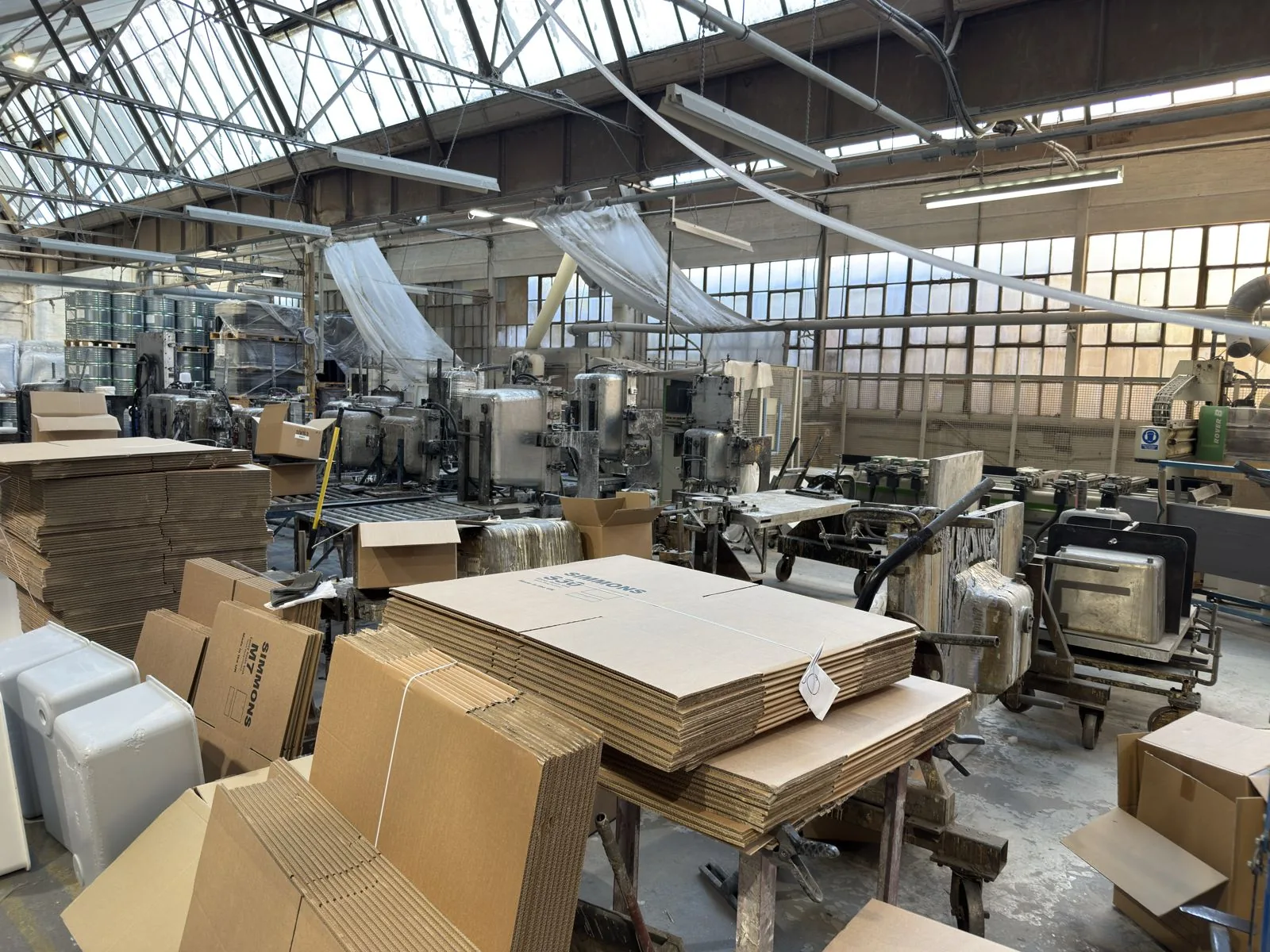 Packing benches in the Simmons works